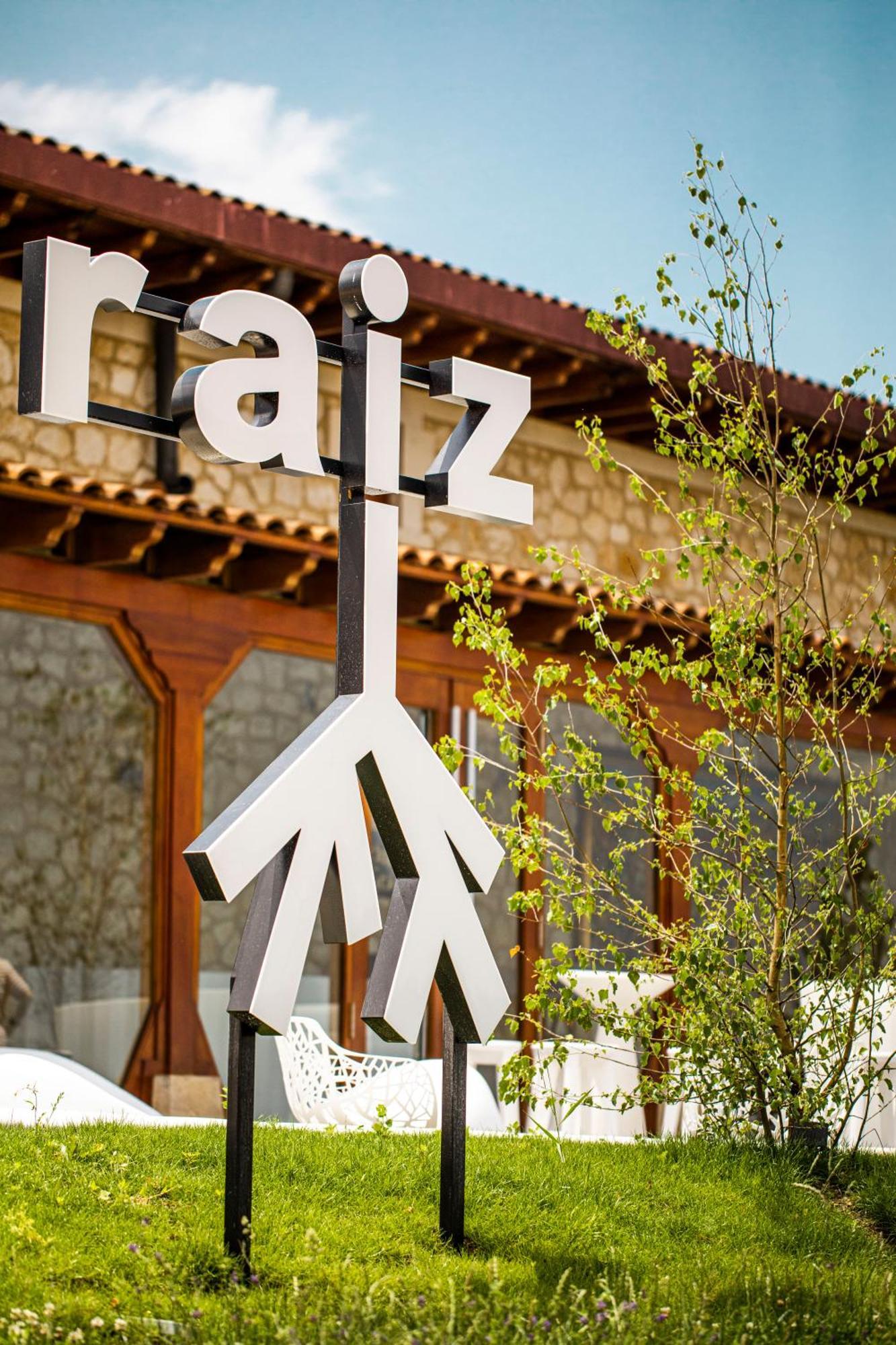 Hotel Raiz Roa エクステリア 写真
